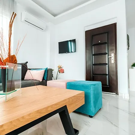 Apartment Design Efharis Néa Péramos