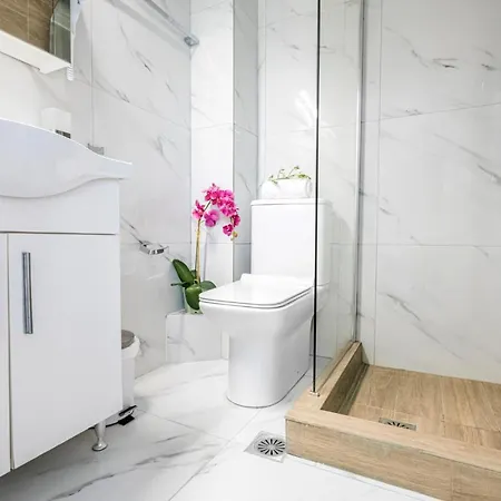 Design Efharis Apartment