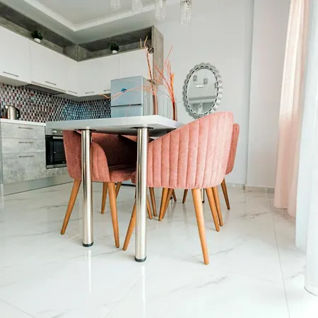 Design Efharis Néa Péramos