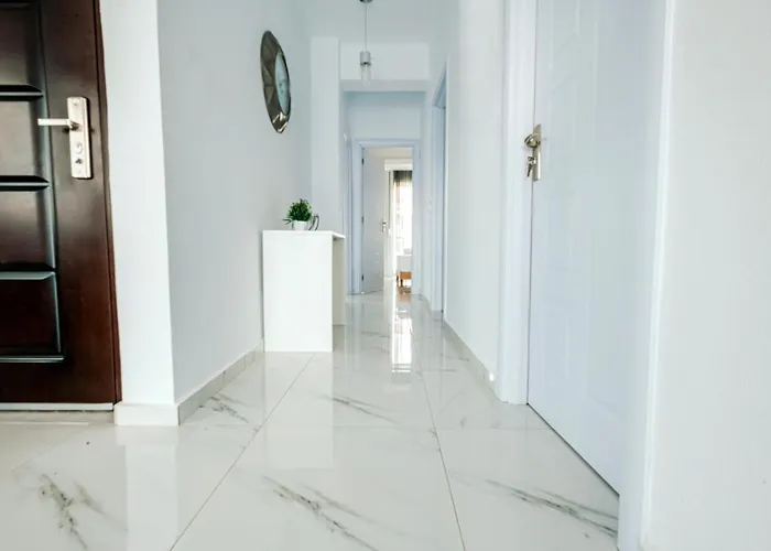 Apartament Design Efharis Néa Péramos