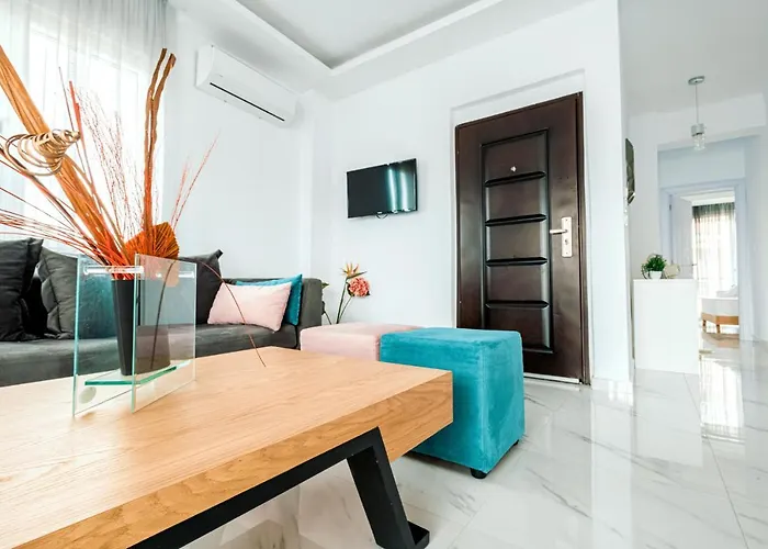 Apartament Design Efharis Néa Péramos